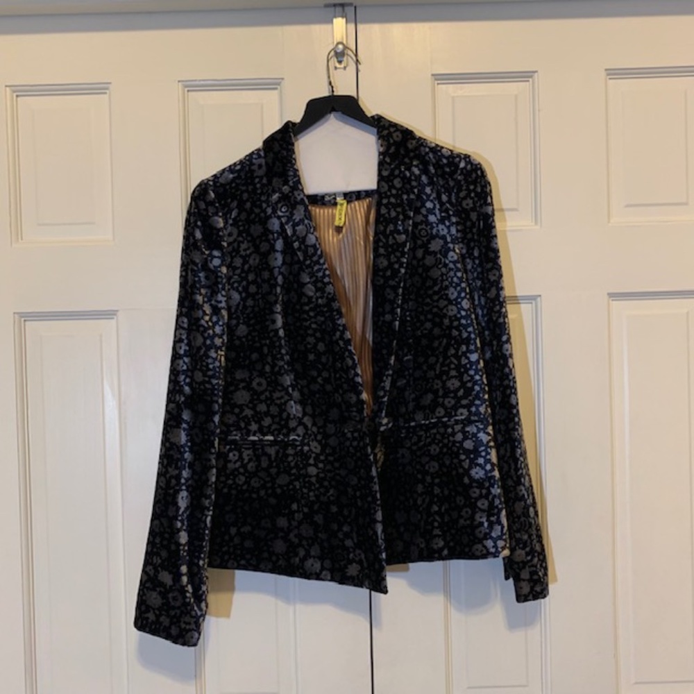 Anthropologie Elevenses Velvet Blazer